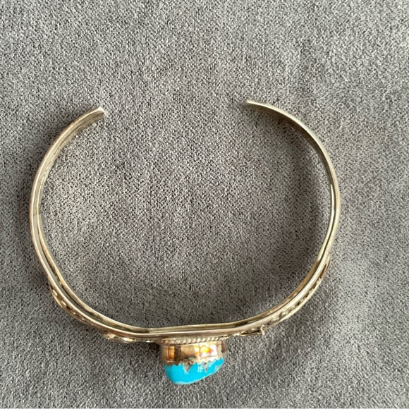Vintage Navajo Sterling Silver and Turquoise Stone Bracelet - Picture 2 of 7